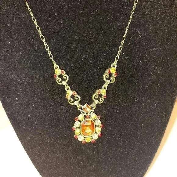Vintage Victorian Style Rhinestone Necklace - Picture 2 of 4